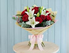 Букет цветов из:  Лилии и Розы в Ковылкино