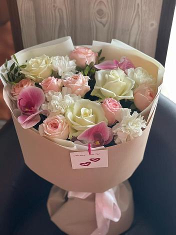Букет цветов из: Орхидеи, Розы и Гвоздики в Ковылкино