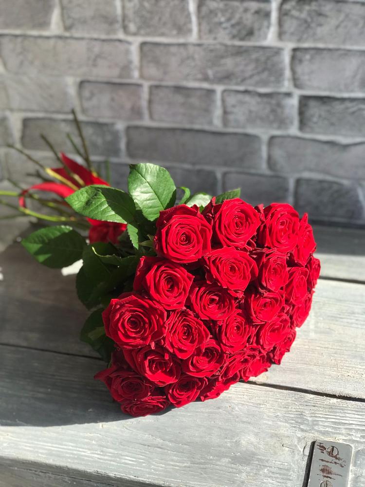 Букет Красные розы Фридом в Ковылкино