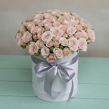 Цветочная композиция из Розы в шляпной коробке в Ковылкино