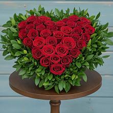 Цветочная композиция из Розы в виде сердца в Ковылкино