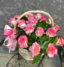 Цветочная композиция из Розы в корзине в Ковылкино