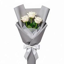 Букет 3 белые розы в Ковылкино