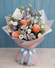 Букет цветов из:  Лизиантусы, Розы, Альстромерии и Гипсофила в Ковылкино
