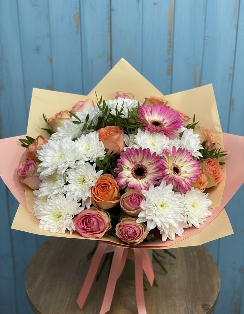 Букет цветов из: Розы, Герберы и Хризантемы в Ковылкино