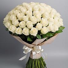 Букет 101 беля роза Белоснежка в Ковылкино