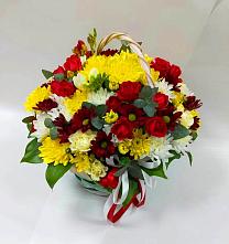 Цветочная композиция из Хризантемы и Розы в корзине в Ковылкино