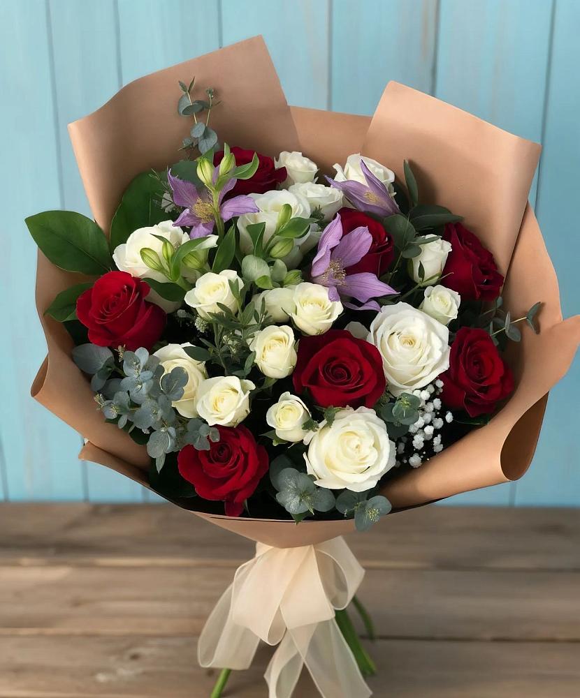 Букет цветов из: Розы и Альстромерии в Ковылкино