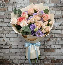Букет цветов из:  Розы, Лизиантусы и Гвоздики #REPLACE_PRED# Ковылкино