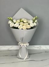 Букет цветов из:  Розы и Лизиантусы в Ковылкино